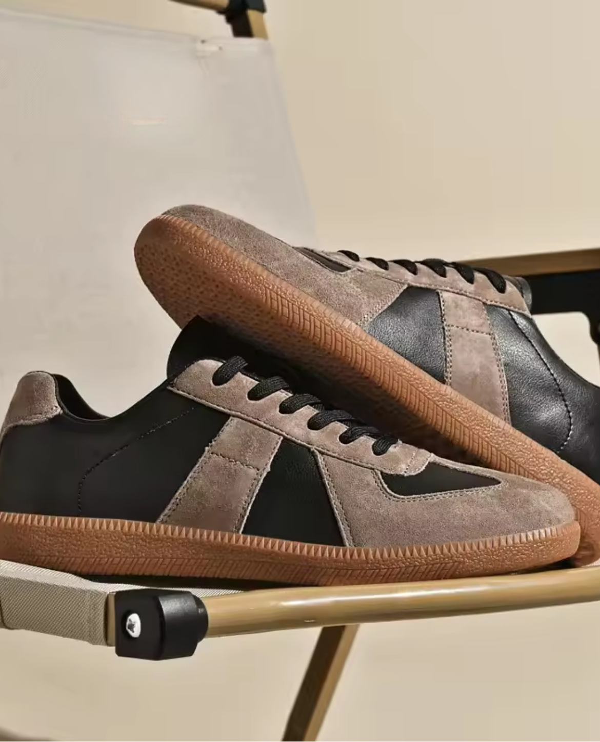 LORETTO LEATHER SNEAKERS