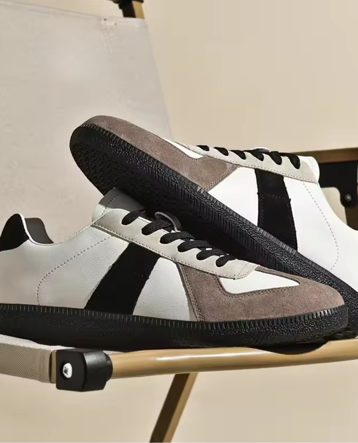 LORETTO LEATHER SNEAKERS