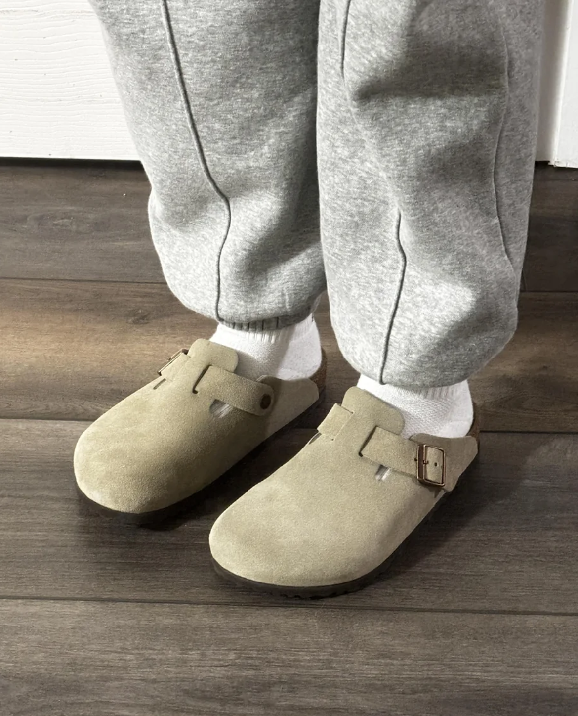ERNESTO SUEDE CLOGS