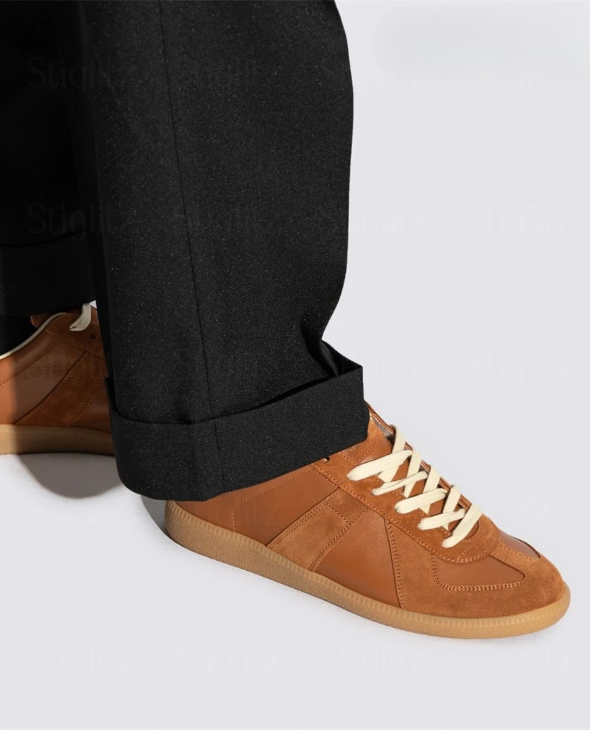 OLANDO LEATHER SNEAKERS