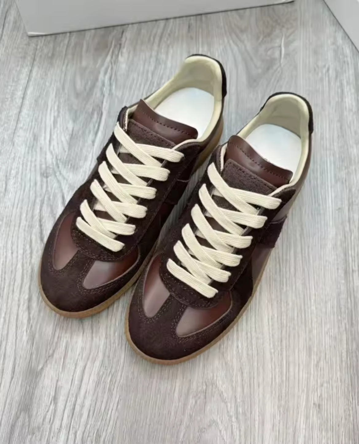 BELVEDER LEATHER SNEAKERS