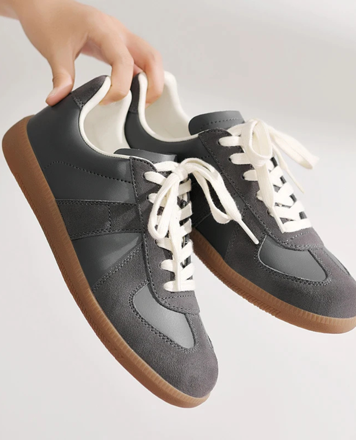 TADDEO LEATHER SNEAKERS