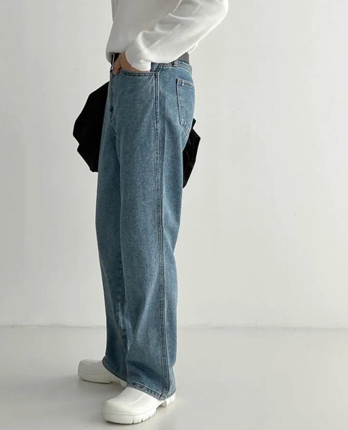 LIBERTO LOOSE FIT JEANS