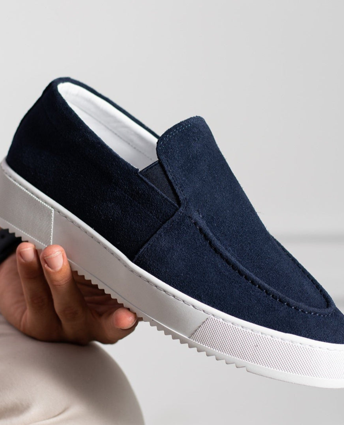 ULLIVIERI SUEDE SLIP ONS