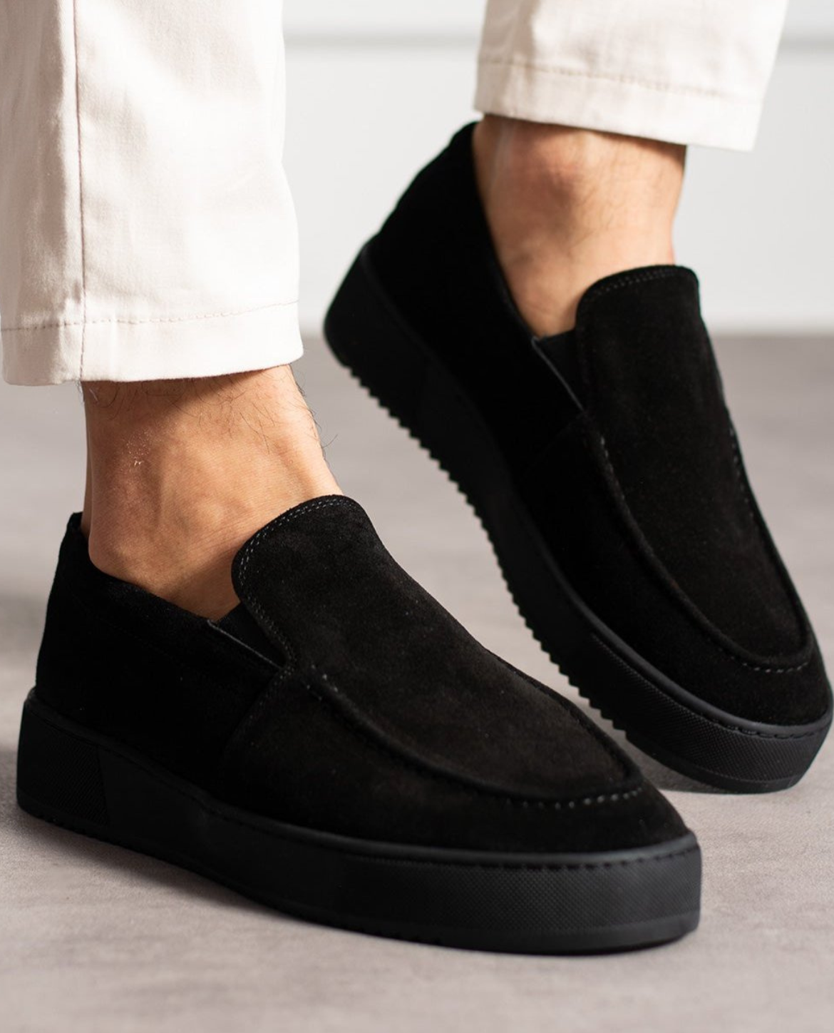 ULLIVIERI SUEDE SLIP ONS